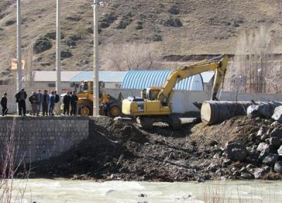 مراحل بهسازی و مرمت پل تاریخی شیخ سنندج شروع شد