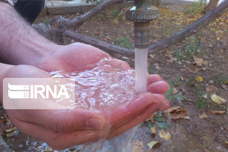 خبرنگاران فرماندار مسائل آب شرب 15 روستای هرسین را بررسی کرد