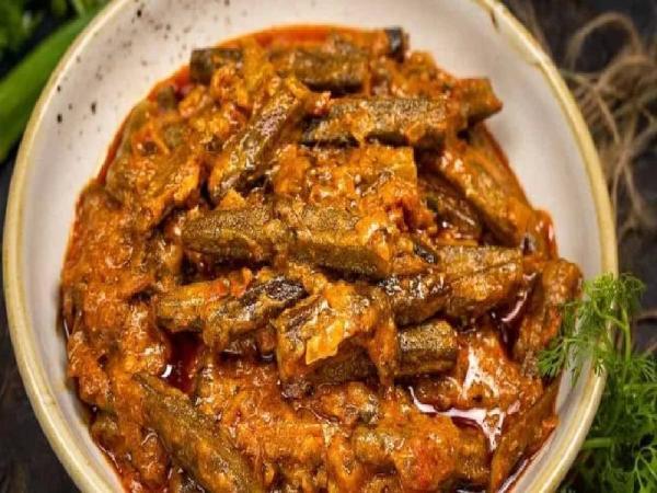 طرز تهیه کاری بامیه هندی بدون گوشت در 10 مرحله آسان