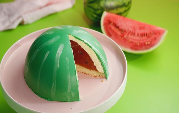 طرز تهیه موس هندوانه ای برای شب یلدا طرز تهیه موس هندوانه ای برای شب یلدا