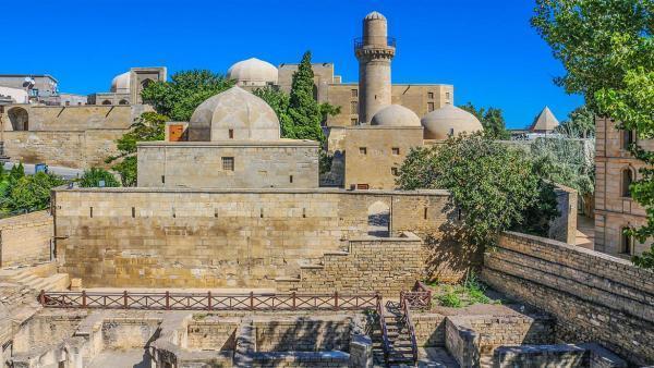 کاخ شیروان شاه ؛ مروارید معماری آذربایجان کاخ شیروان شاه ؛ مروارید معماری آذربایجان
